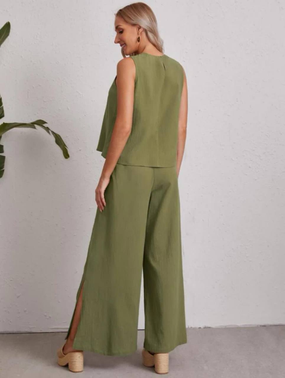 Green Color Pants Set, Crew Neck Sleeveless Top Side Slit Loose Pants Outfits