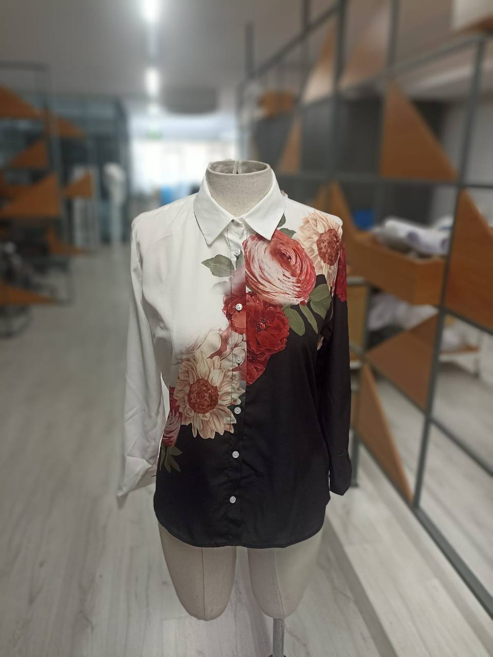 WOMEN ROSE BUTTON UP SHIRTS